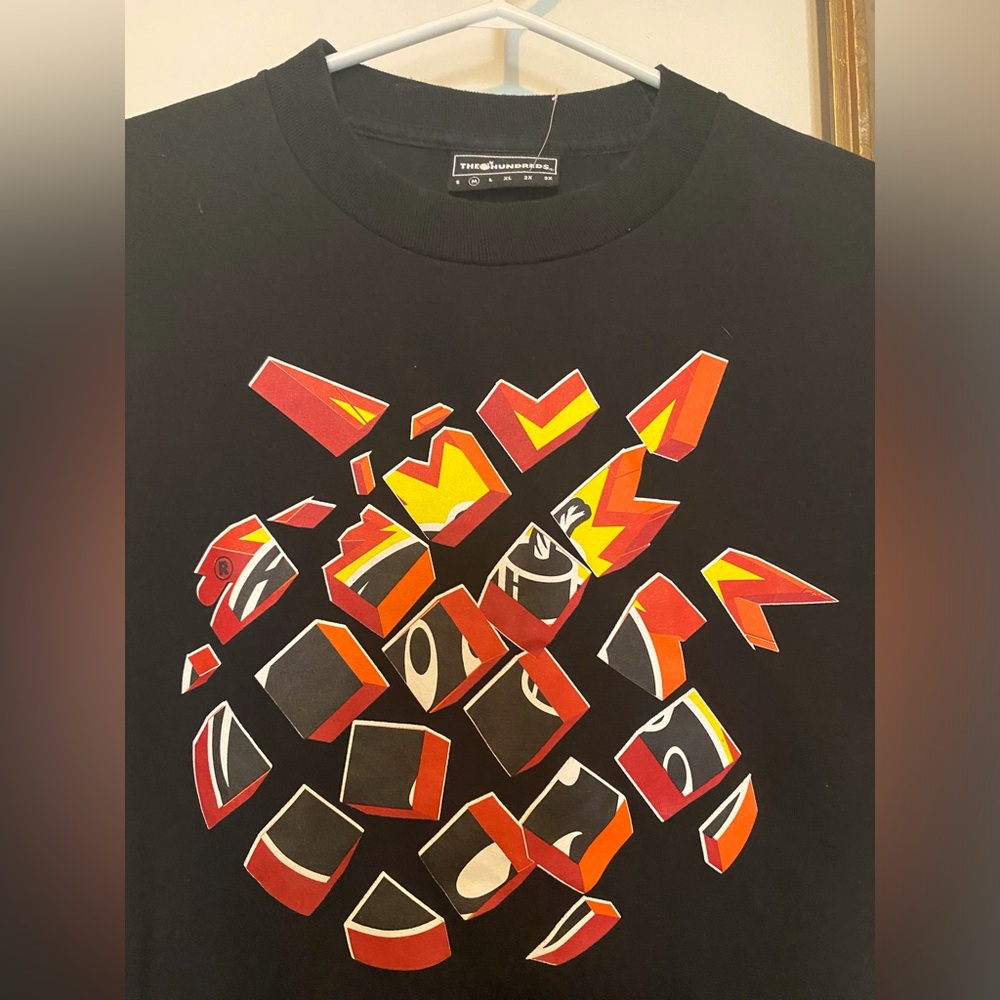 One Hundred t- shit size M